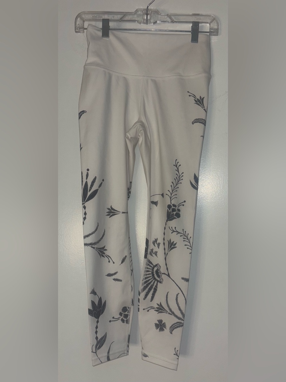 Athleta White Leggings with Charcoal Gray Floral Print